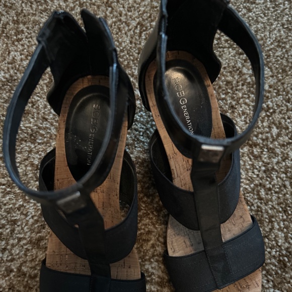 BCBG pumps - Picture 4 of 5